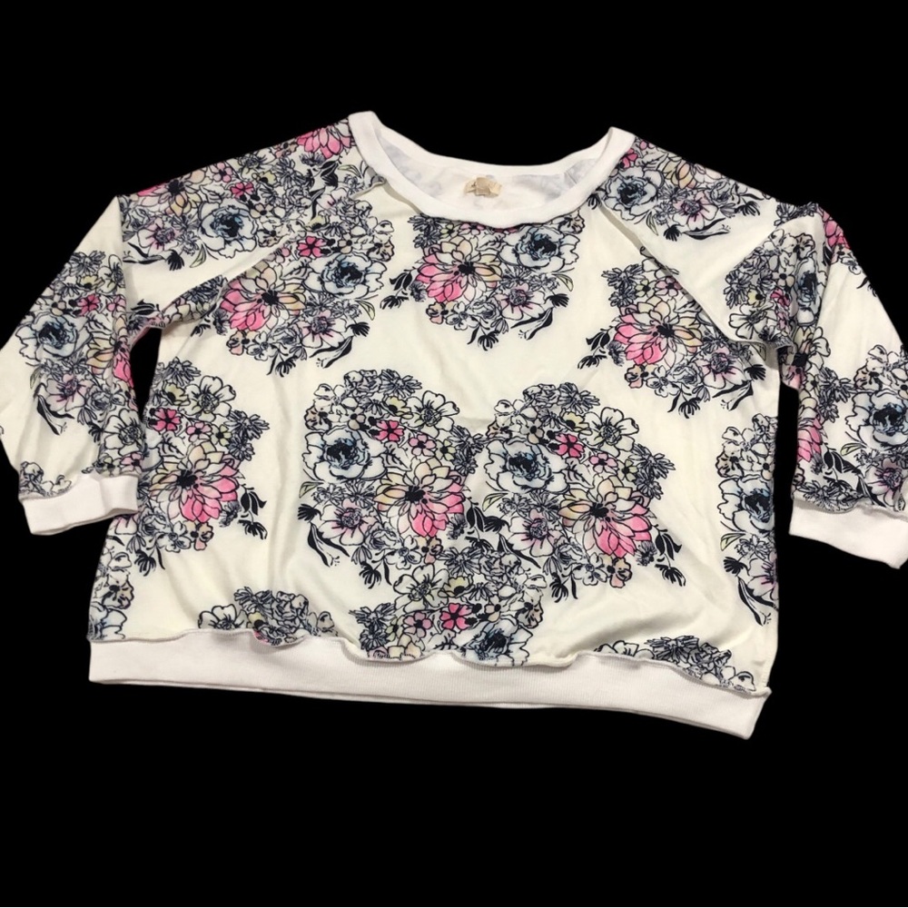 She & Sho lightweight floral sweatshirt size 2XL